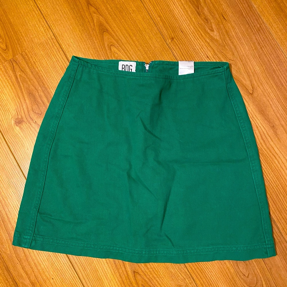 BDG Kelly Green Mini Skirt — Size S